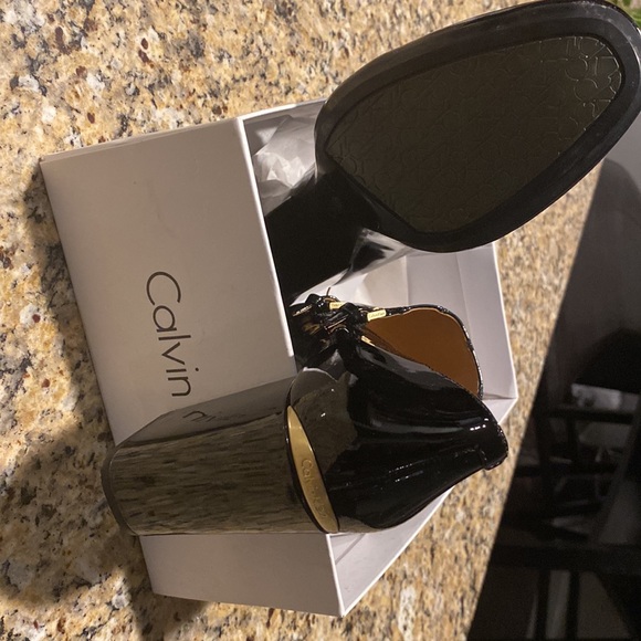 Black Calvin Klein Patent Leather Women’s Shoe size 8. Worn once on carpet. - Picture 2 of 5